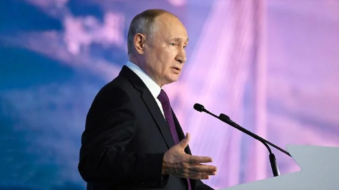 Afirma Putin que no parará guerra contra Ucrania