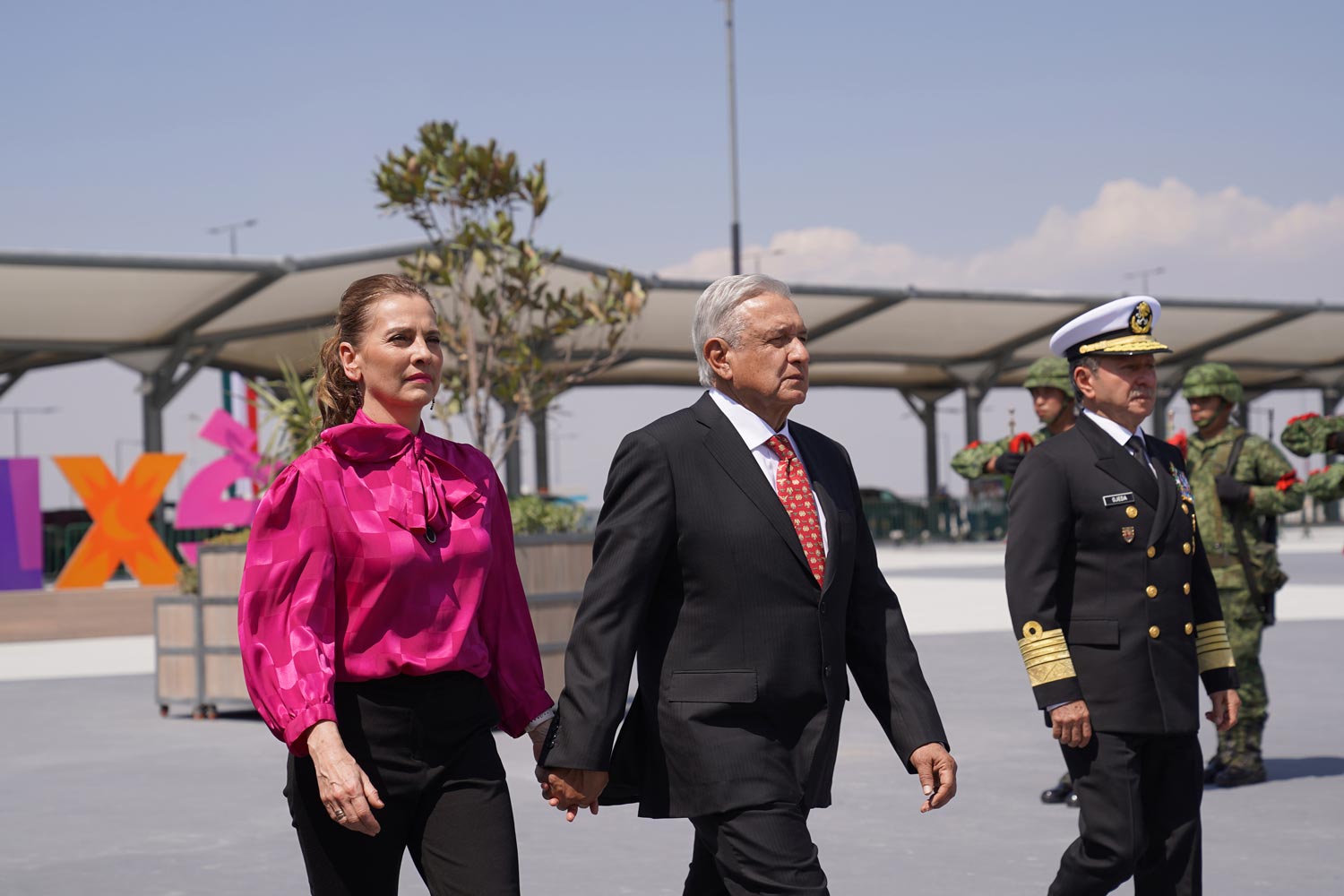 …Cómo justifica AMLO su ausencia a reuniones en el extranjero