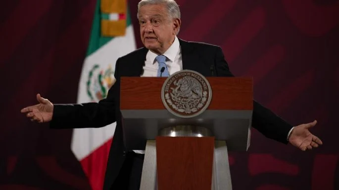 Mediará AMLO en crisis migratoria internacional