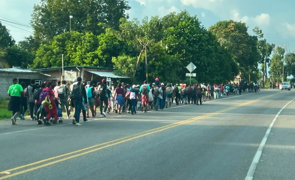 Parte nueva caravana de migrantes desde Chiapas