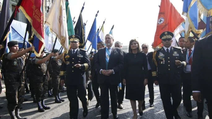 Asume Bernardo Arévalo presidencia de Guatemala