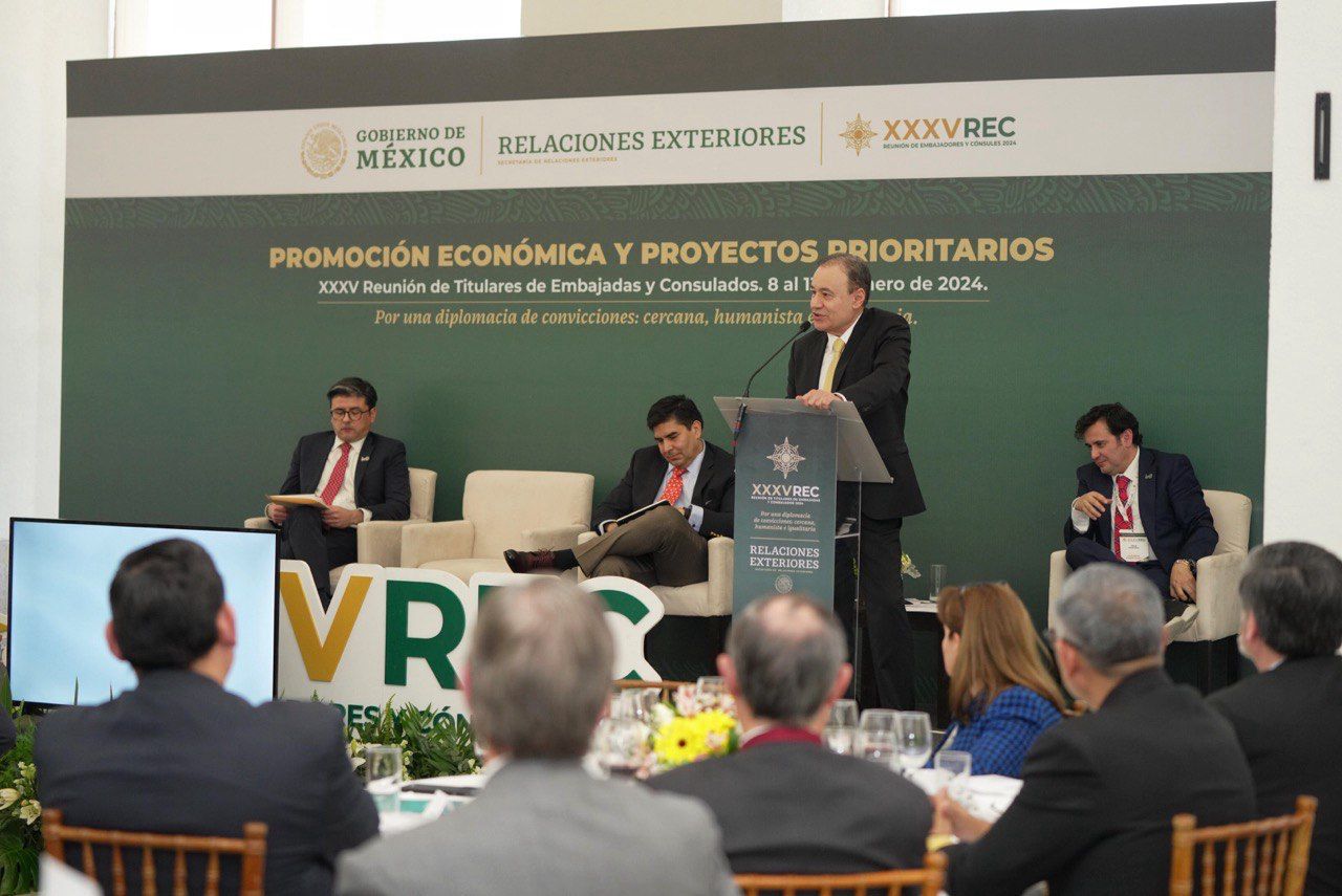 Presentan Plan Sonora a embajadores y cónsules en México