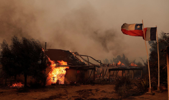 Al menos 19 fallecidos dejan incendios forestales en Chile