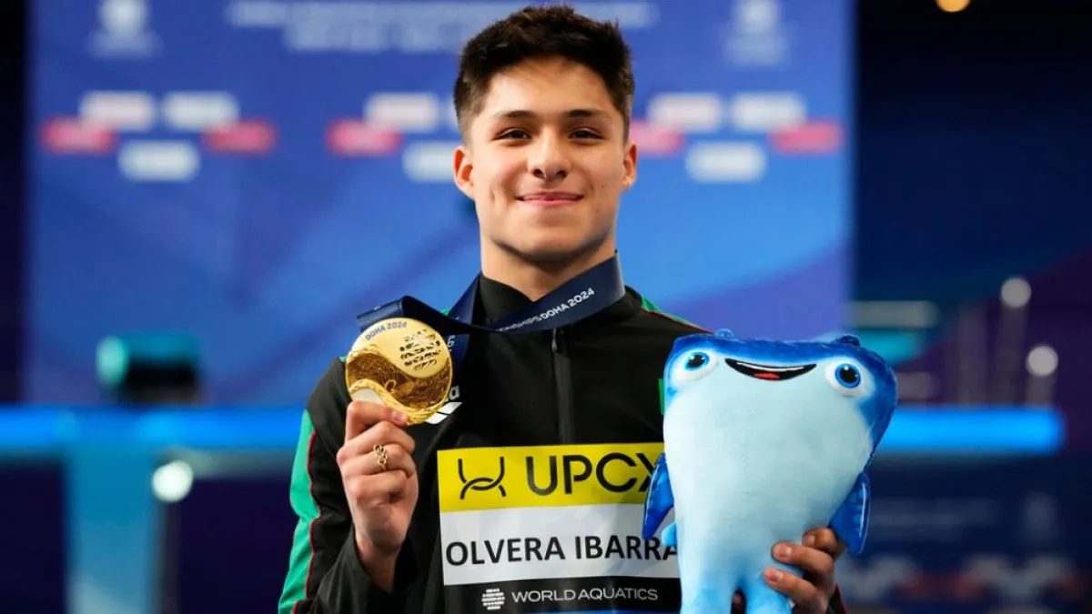 Osmar Olvera: campeón mundial en trampolín de un metro