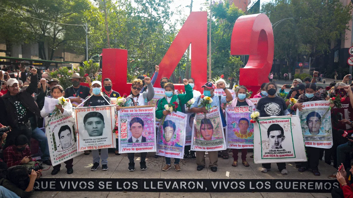 Dictan prisión preventiva a los ocho militares relacionados con el caso Ayotzinapa