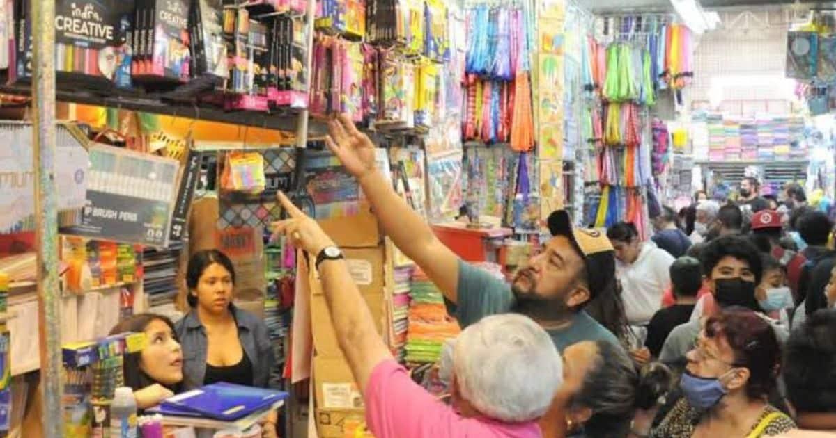 BUSCAN MEJORAR SUS VENTAS COMERCIANTES EN ESTE PERÍODO VACACIONAL