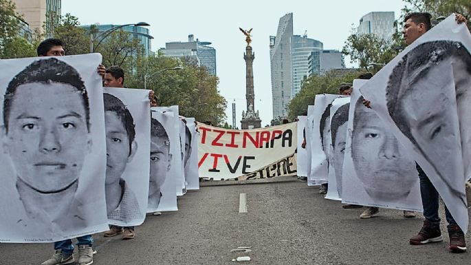 AFIRMAN PADRES DE AYOTZINAPA QUE PRESIDENTE LÓPEZ QUISO CONSTRUIR SU PROPIA “VERDAD HISTÓRICA”