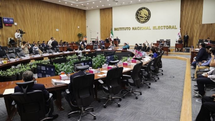 Declara INE extinción del PRD a nivel federal