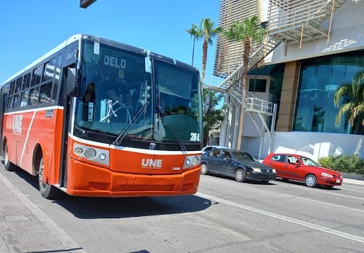 Ampliarán fecha de encendido de AC en transporte público