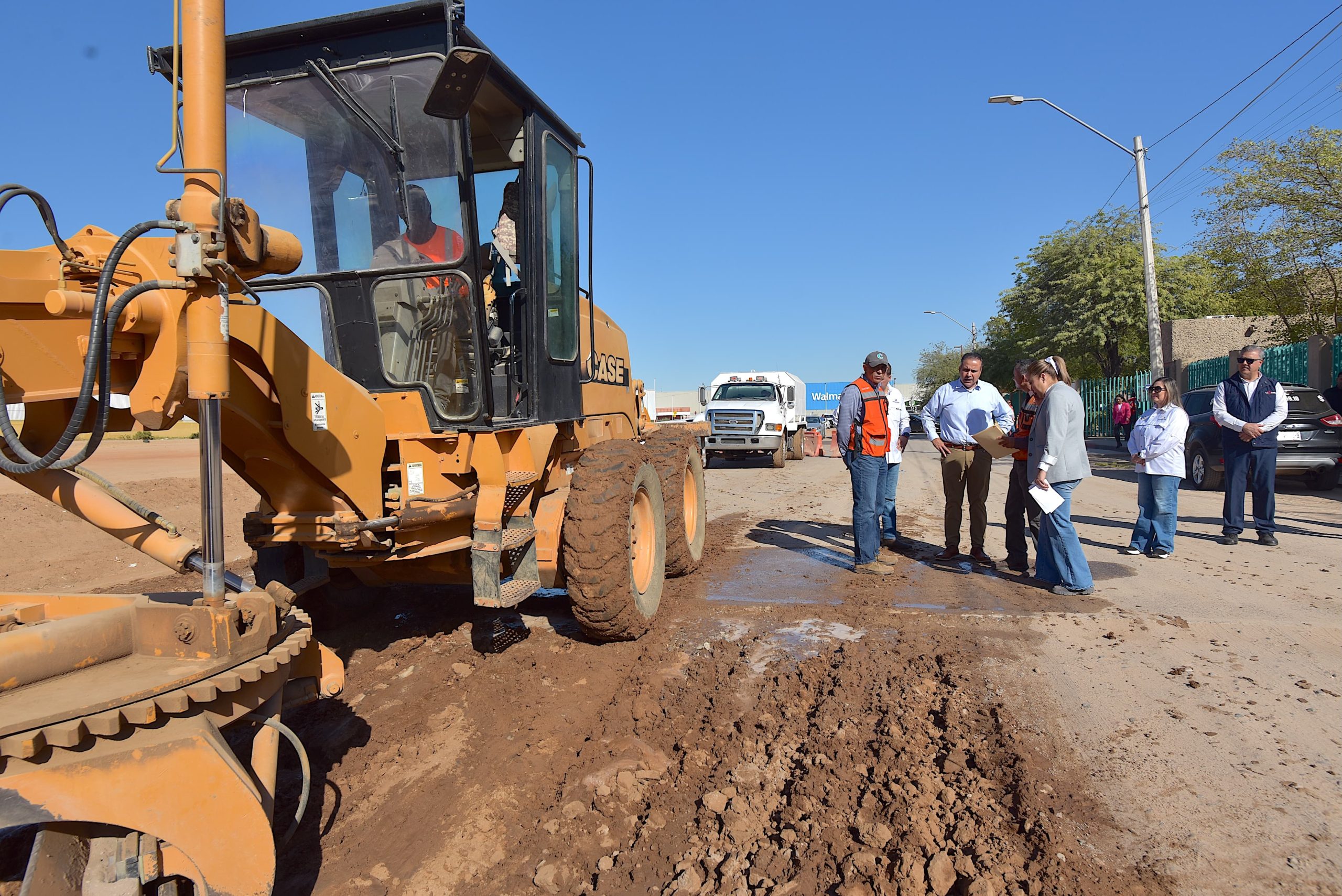 BUSCAN REDUCIR POLVAREDAS AL NORTE DE HERMOSILLO CON APLICACIÓN DE TRATAMIENTOS EN VIALIDADES