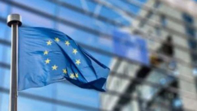 Impone Unión Europea aranceles de represalia a EU