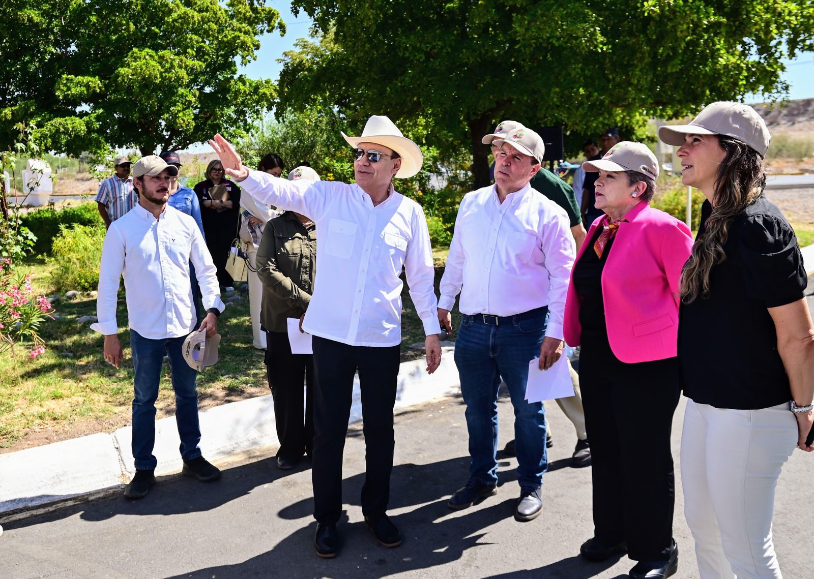 Supervisan avance de segunda etapa del Bosque La Sauceda