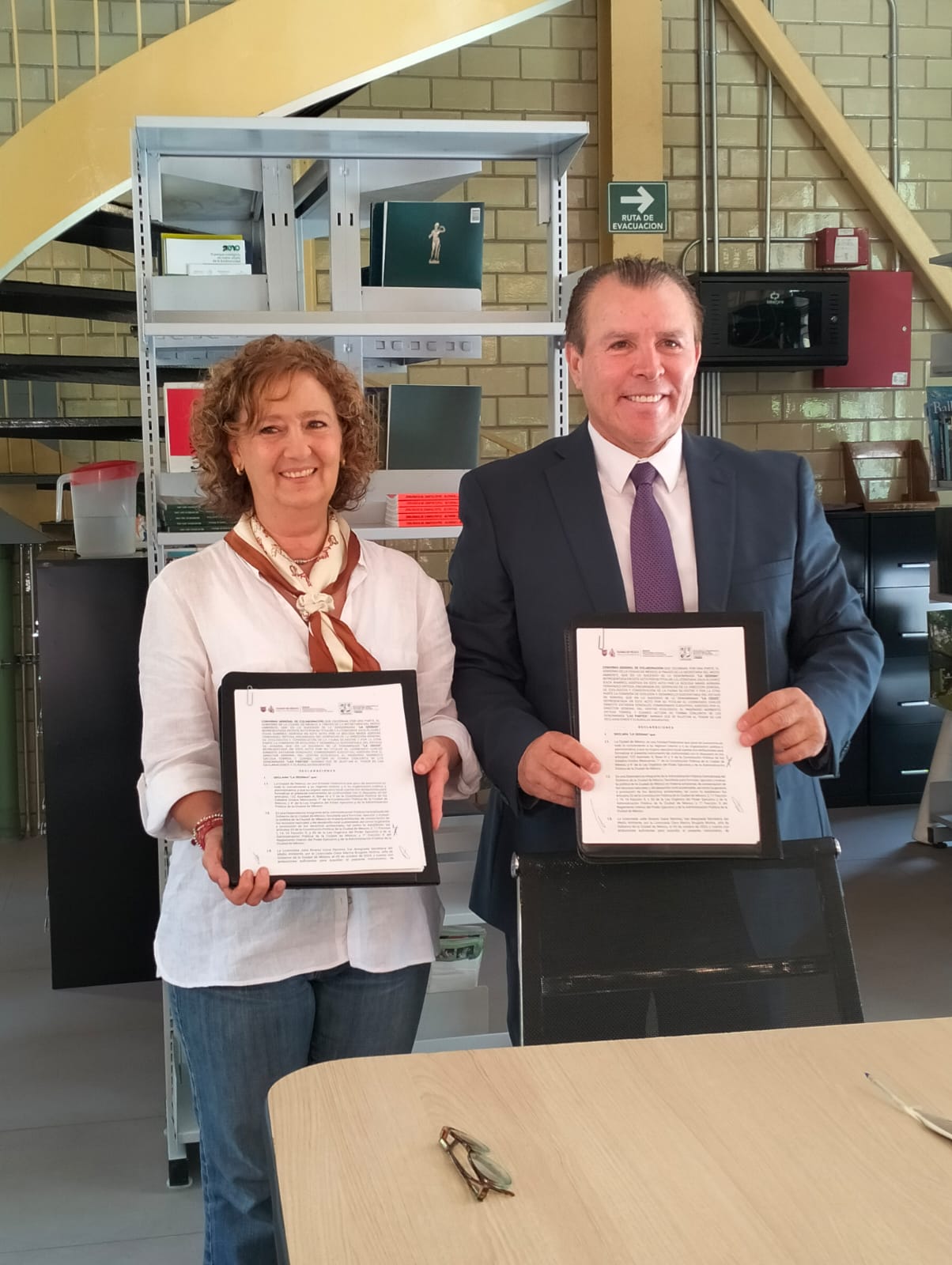 Firma convenio de colaboración Cedes y Sedema