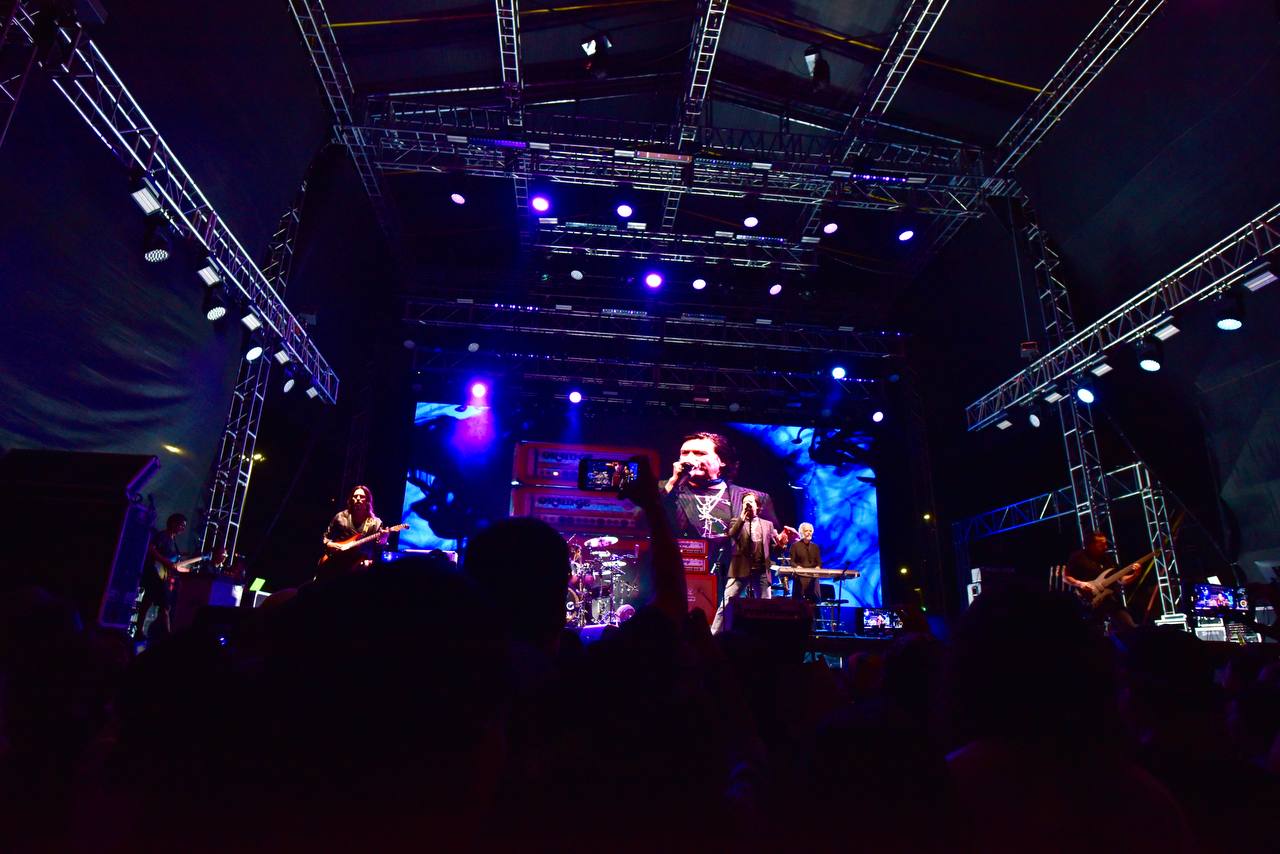 Prende Caifanes a Hermosillo; alrededor de 60 mil almas en concierto