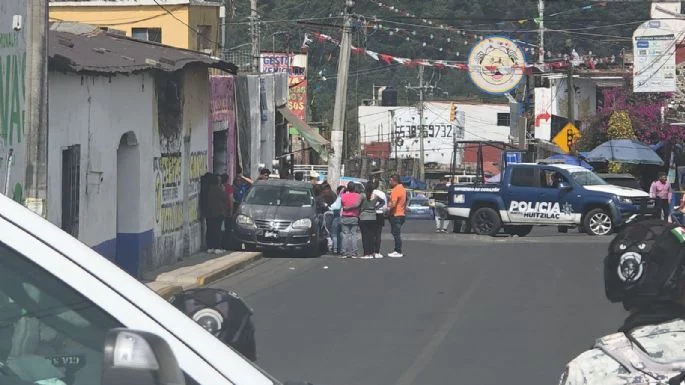 Asesinan a líder criminal frente a edificio de presidencia municipal