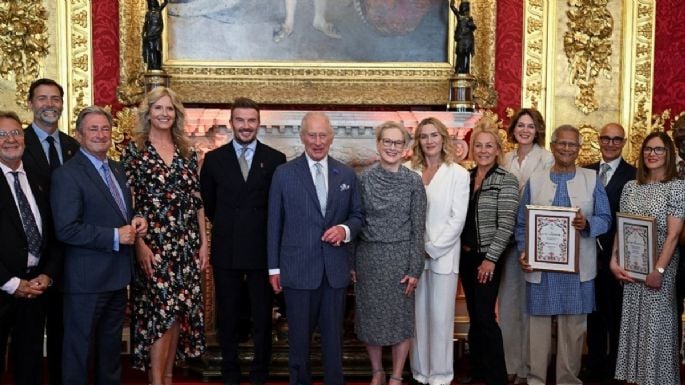 Nombran a exfutbolista David Beckham como “Caballero”