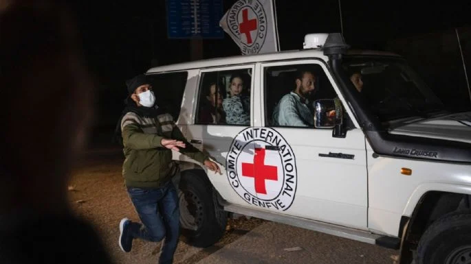 Ataque israelí deja otros 27 palestinos muertos en Gaza