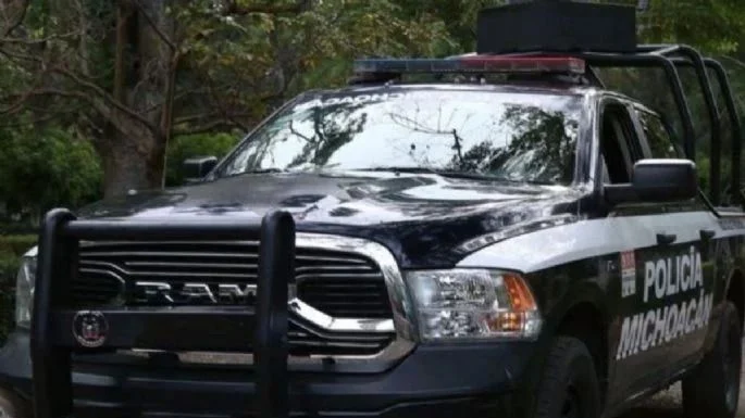 Atacan a balazos a policías; mueren dos y un lesionado