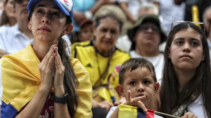 HUNDE EN LA DESAZÓN Y CRISPACIÓN POLÍTICA ATENTADO CONTRA PRECANDIDATO PRESIDENCIAL DE COLOMBIA