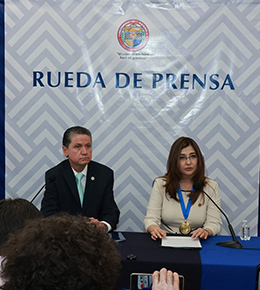 Política de puertas abiertas en UniSon: Dena Camarena