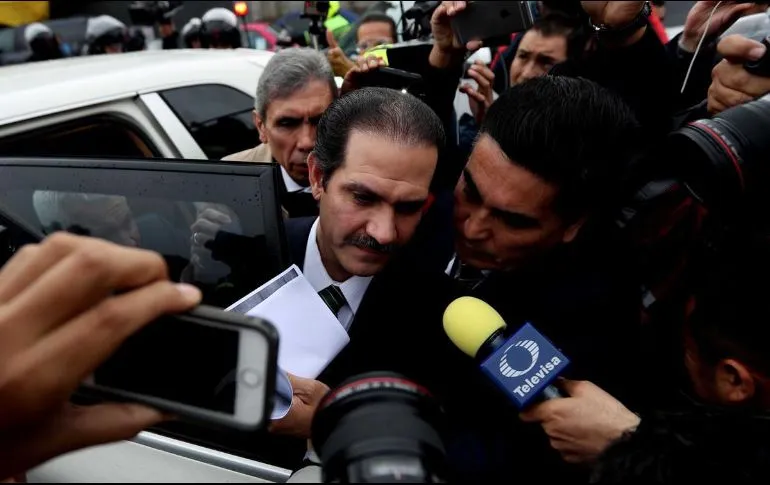 SOLICITA AMPARO EXGOBERNADOR PADRÉS ANTE INVESTIGACIÓN POR TRÁFICO DE MENORES