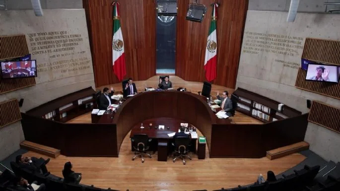 “BATEA” TRIBUNAL ELECTORAL A INE PARA BENEFICIAR A QUINCE CANDIDATOS A ELECCIÓN FEDERAL