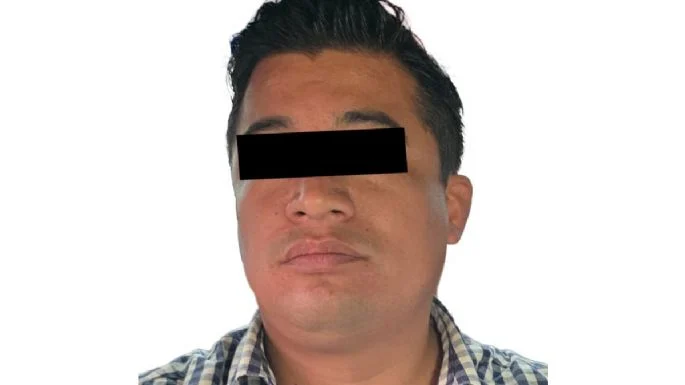 Cae funcionario por intentar robar 32.5 millones de pesos