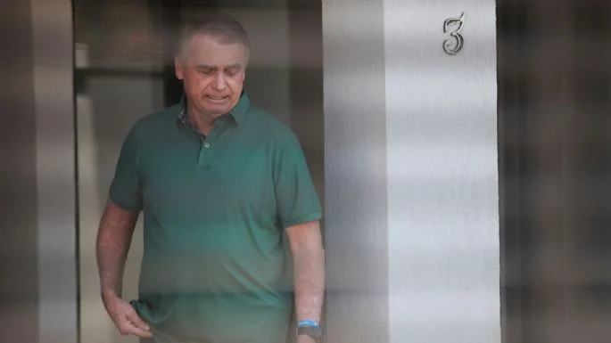 Condenan a expresidente brasileño a 27 años de cárcel