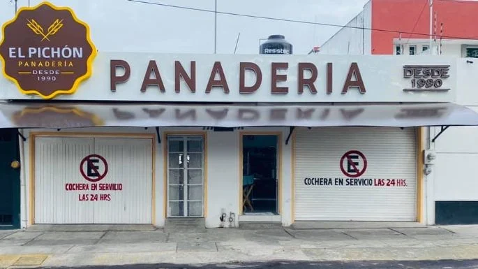 Mueren seis personas en ataque armado a panadería