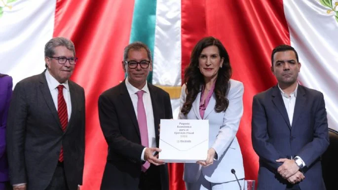 ENTREGA GOBIERNO FEDERAL AL CONGRESO SU PAQUETE ECONÓMICO PARA EL 2026
