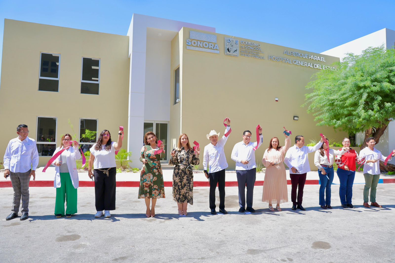 Inauguran albergue para familiares y pacientes del HGE