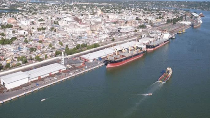 CESAN A TRABAJADORES PORTUARIOS DE TAMPICO TRAS INCAUTACIÓN DE BUQUE CON HUACHICOL