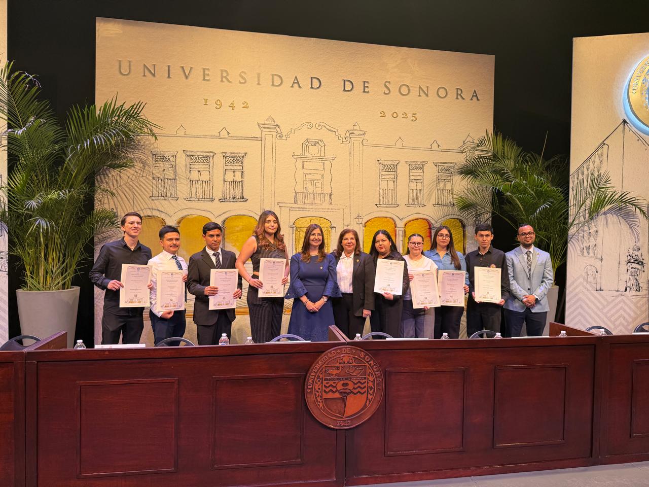 ENTREGA UNIVERSIDAD DE SONORA PREMIO A LA TRAYECTORIA ESTUDIANTIL 2025