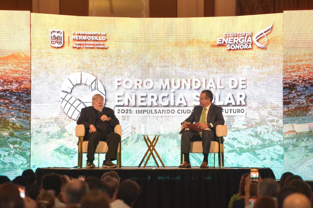 OFRECE COFUNDADOR DE APPLE CONFERENCIA MAGISTRAL EN CUARTO FORO MUNDIAL DE ENERGÍA SOLAR