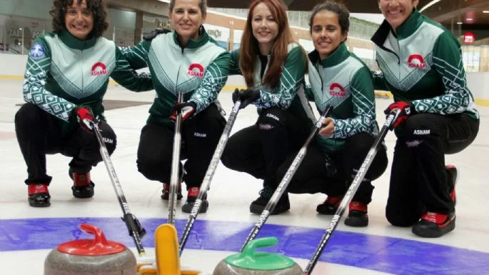 Buscan mexicanas su pase a Juego Olímpicos de Invierno