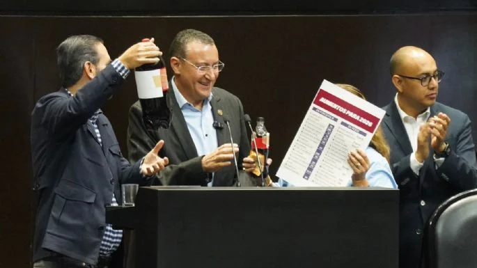 APRUEBAN DIPUTADOS DE MORENA Y ALIADOS ALZA A PRECIOS EN REFRESCOS Y CIGARROS