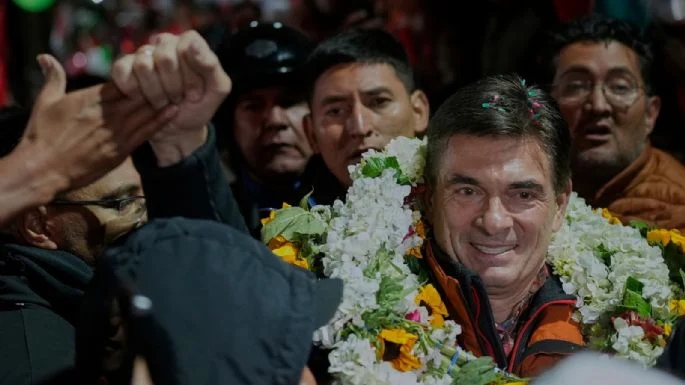 Vira Bolivia de la izquierda a la derecha con su nuevo presidente