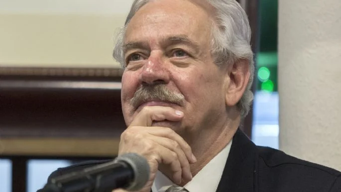 OBTIENE MEXICANO PREMIO DE LITERATURA EN LENGUA CASTELLANA “MIGUEL DE CERVANTES” EDICIÓN 2025