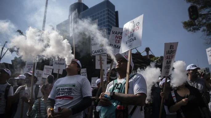CONTROLA CRIMEN ORGANIZADO EL MERCADO ILEGAL DE VAPEADORES EN MÉXICO CONTROLA CRIMEN ORGANIZADO EL MERCADO ILEGAL DE VAPEADORES EN MÉXICO