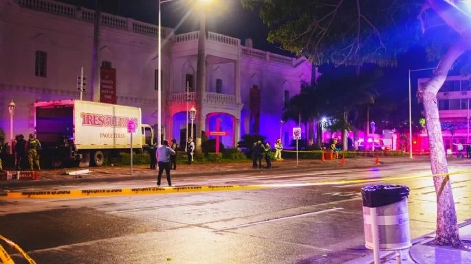 Matan a chofer de empresa de paquetería frente al ayuntamiento de Culiacán