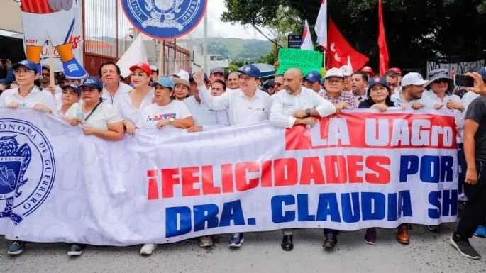 Acarrean a miles de estudiantes de Guerrero al mitin de Sheinbaum Acarrean a miles de estudiantes de Guerrero al mitin de Sheinbaum