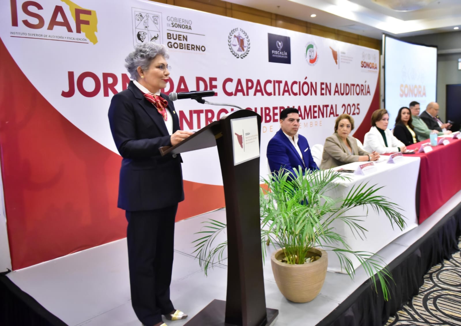 LA CONFIANZA PÚBLICA SE CONSTRUYE: HUERTA URQUIJO LA CONFIANZA PÚBLICA SE CONSTRUYE: HUERTA URQUIJO