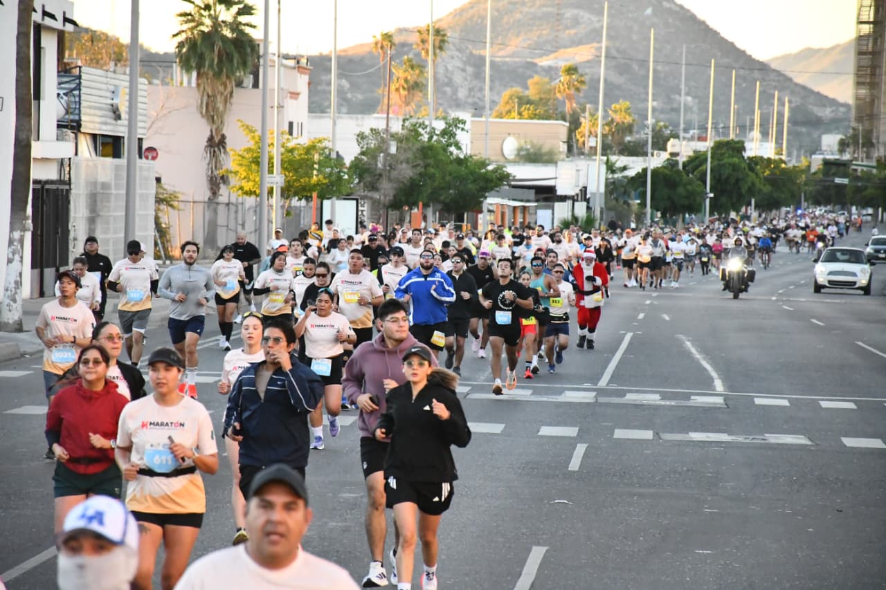 SE VIVE UNA GRAN FIESTA DEPORTIVA EN EL MARATÓN INTERNACIONAL DE HERMOSILLO SE VIVE UNA GRAN FIESTA DEPORTIVA EN EL MARATÓN INTERNACIONAL DE HERMOSILLO