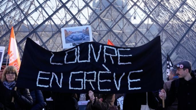 Prorrogan huelga trabajadores del Louvre