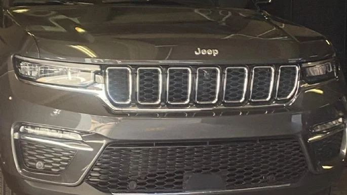 COMPRAN MINISTROS FLOTILLA DE CAMIONETAS BLINDADAS EN TIEMPO DE AUSTERIDAD COMPRAN MINISTROS FLOTILLA DE CAMIONETAS BLINDADAS EN TIEMPO DE AUSTERIDAD