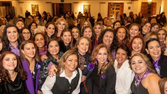 LLAMA MINISTRA ESQUIVEL A MUJERES A UNIRSE EN TORNO A SHEINBAUM; ENCUENTRA POCO ECO