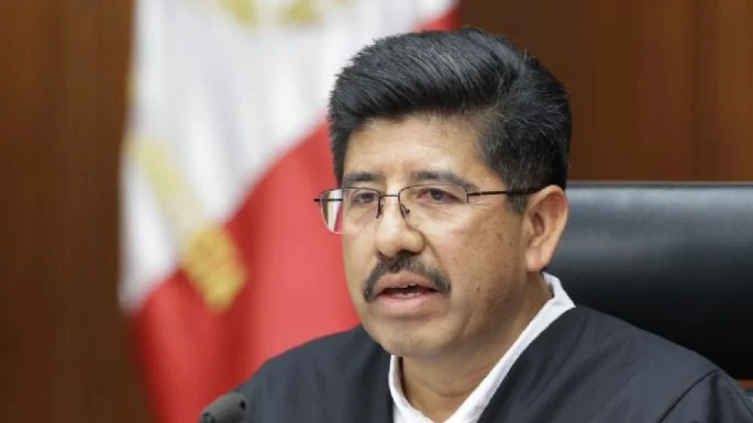 RECULAN LOS MINISTROS DE LA CORTE: NO USARÁN CARROS BLINDADOS RECIENTEMENTE COMPRADOS