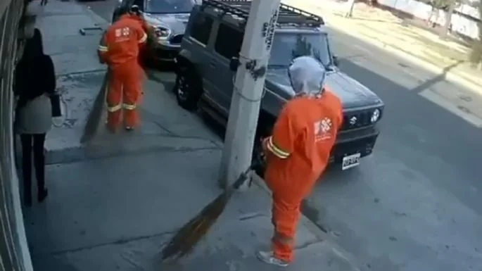 Detienen a cinco por robar una casa disfrazados de trabajadores de limpia