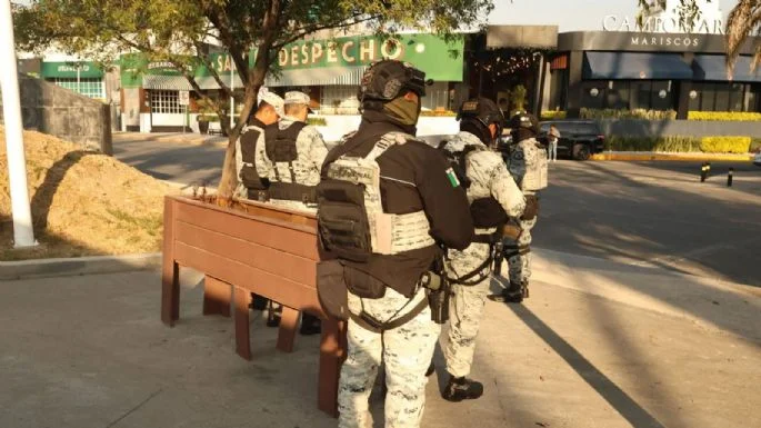 Asesinan a tres jóvenes por fuera de un antro Asesinan a tres jóvenes por fuera de un antro