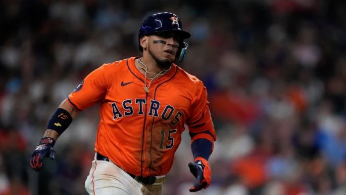 Acuerdan Paredes y Astros de Houston contrato anual